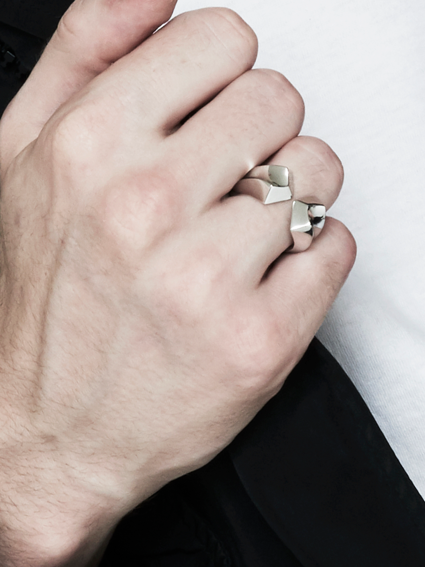 CRIOUS L | RING
