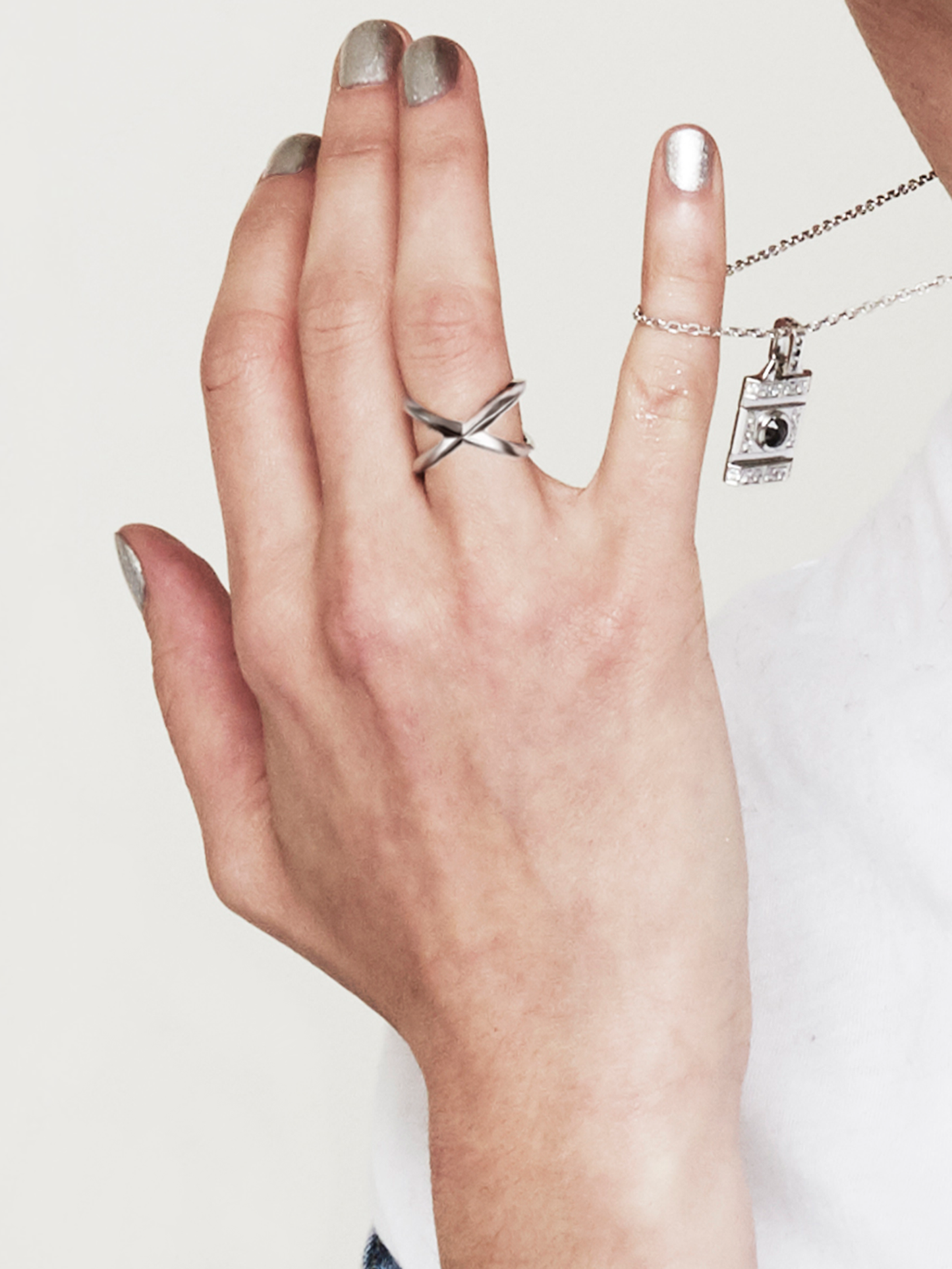 MOBIUS30 | RING | DIAMOND